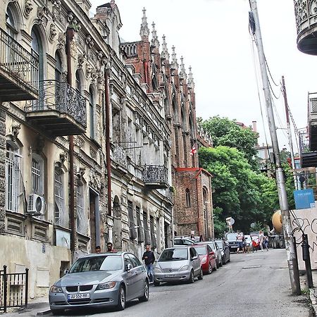 Holiday House Tbilisi Esterno foto