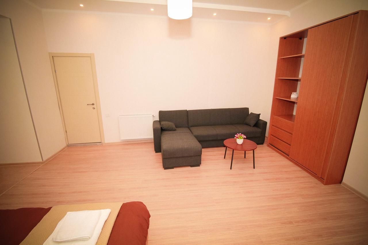 Holiday House Tbilisi Esterno foto